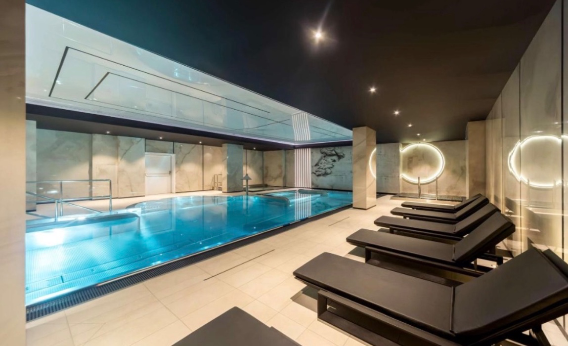 Hotel on the weekend 