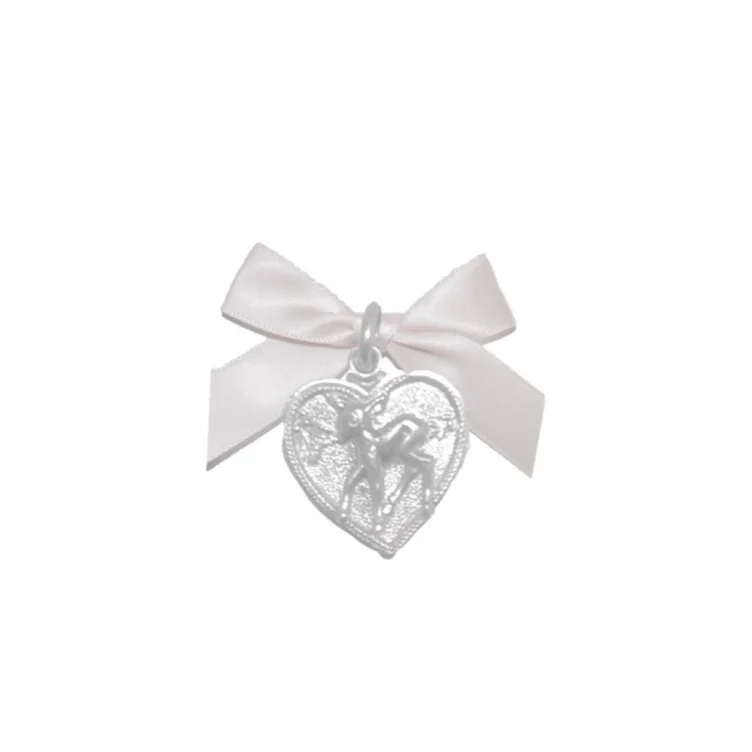 gift ૮ ․ ․ ྀིა