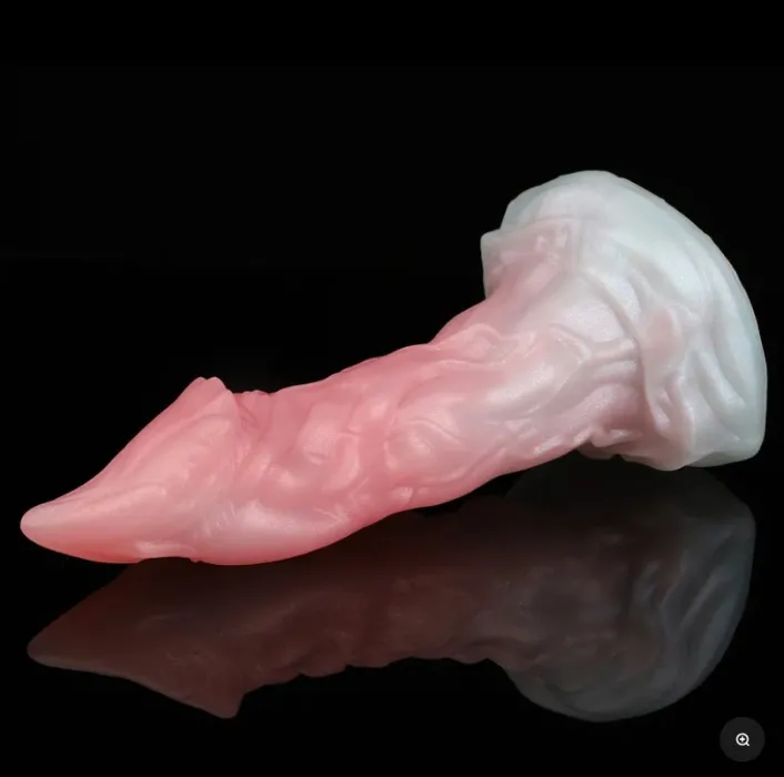 Byrne / S / Vac-U-Lock Compatible Dragon Toy