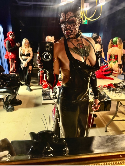 KINK FASHION GARMENT*