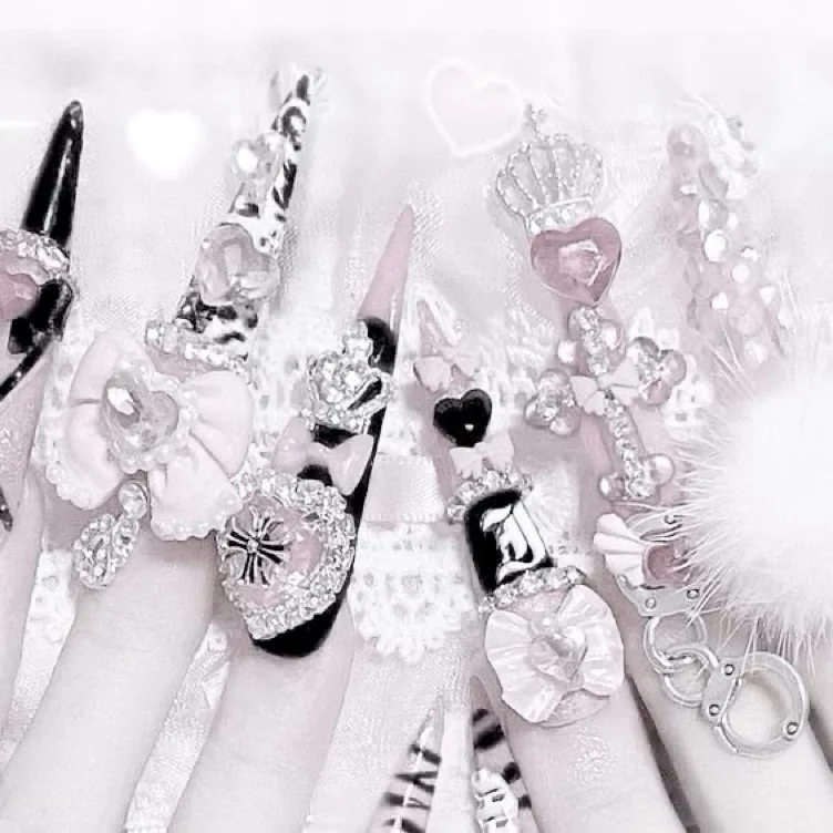 ♡‧₊ Nails