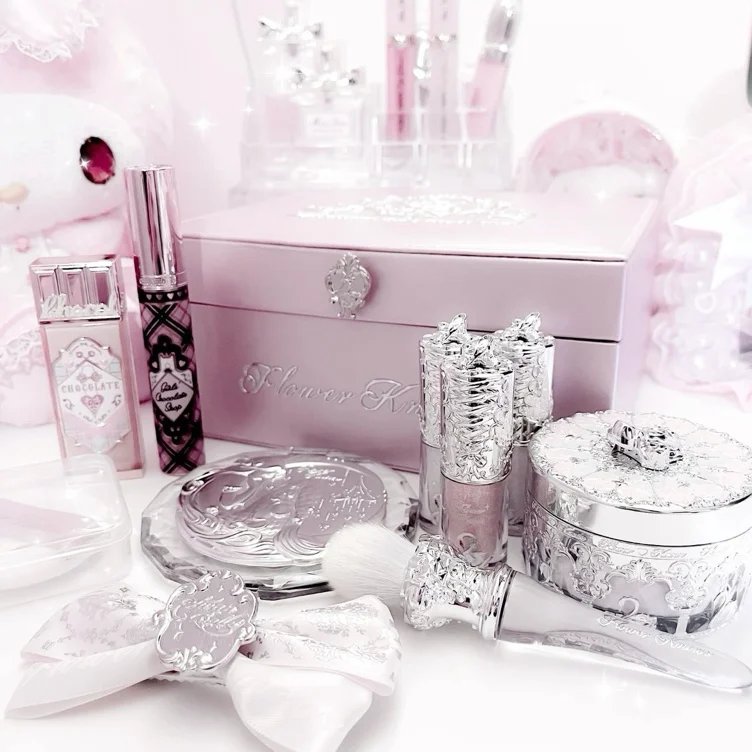 ♡‧₊ Makeup