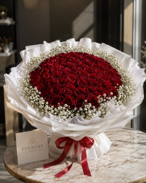 100 Red Roses Bouquet - Luxurious Hand-Tied Fresh Flowers, Perfect for Romantic Occasions, Wedding, Anniversary, Graduation, Birthday, Gift Wrapped with Free Message Card : Amazon.co.uk: Garden