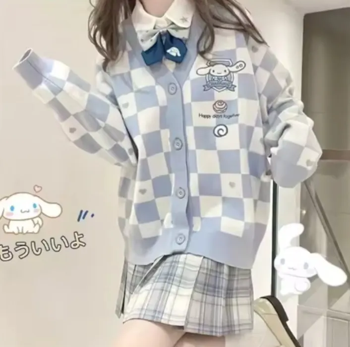 Sweterek Cinnamoroll