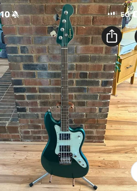 Squirt Paranormal Rascal Bass