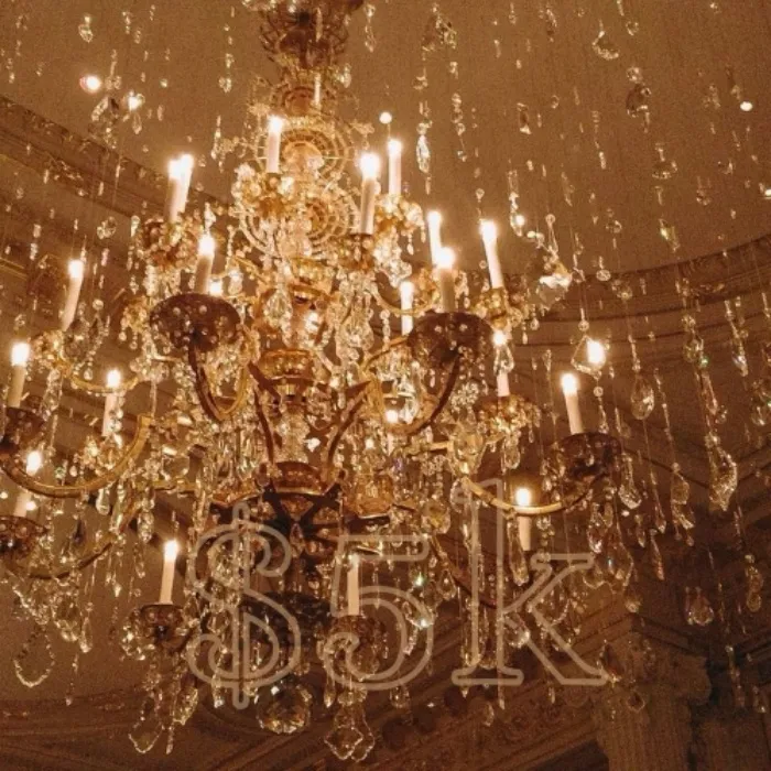 ⊰~ crystal chandelier ~⊱