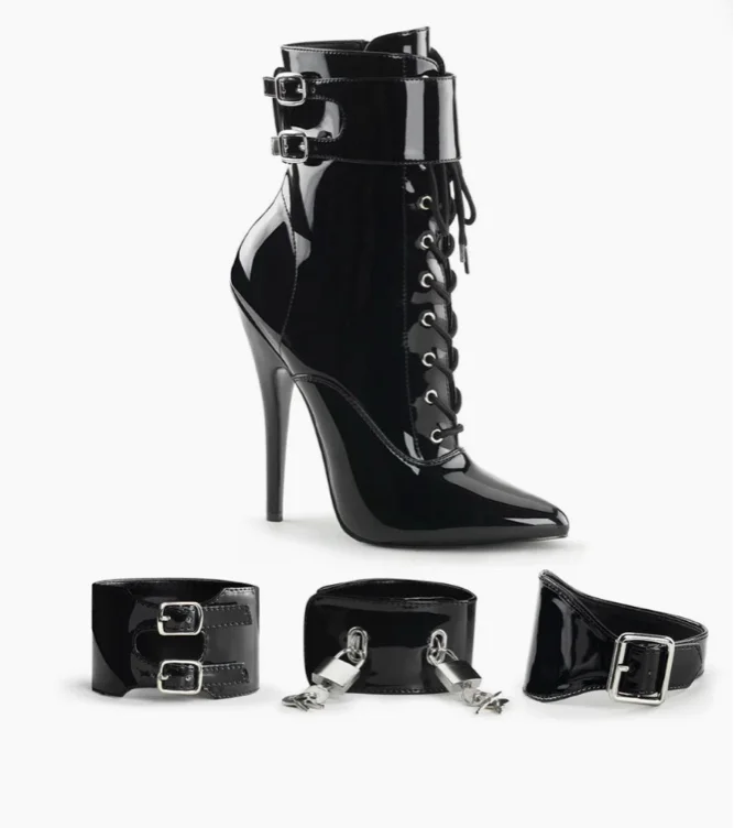 Domina-1023