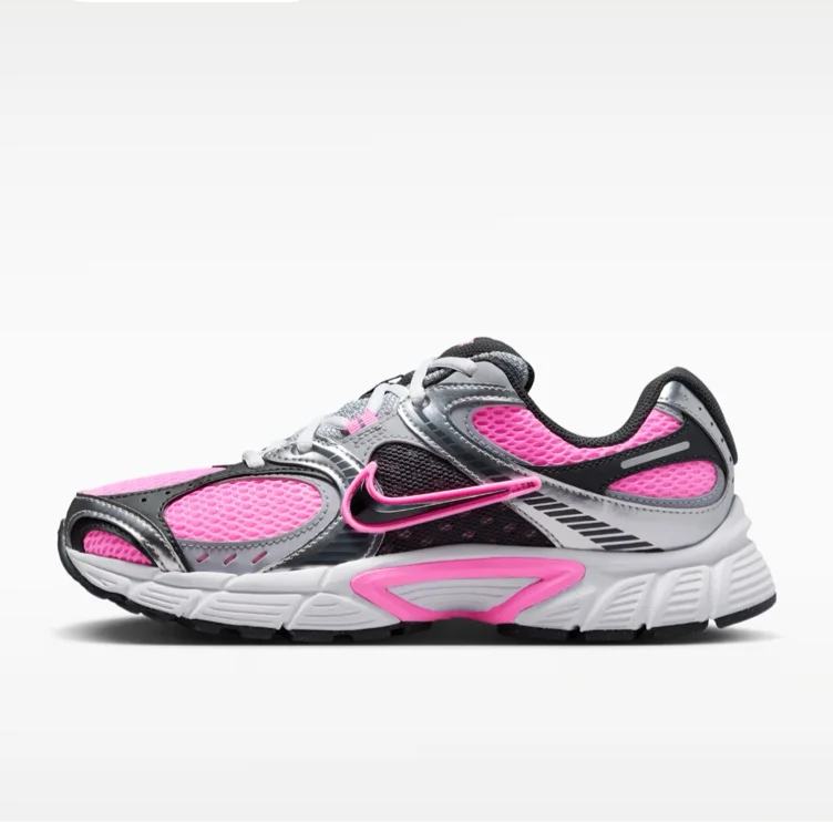 Nike V5 RNR Women's Shoes with Reflective Accents