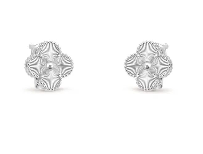 Van Cleef & Arpels earrings 18K white gold 