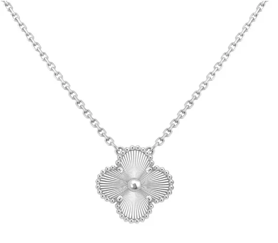  Van Cleef & Arpels pendant 18K white gold