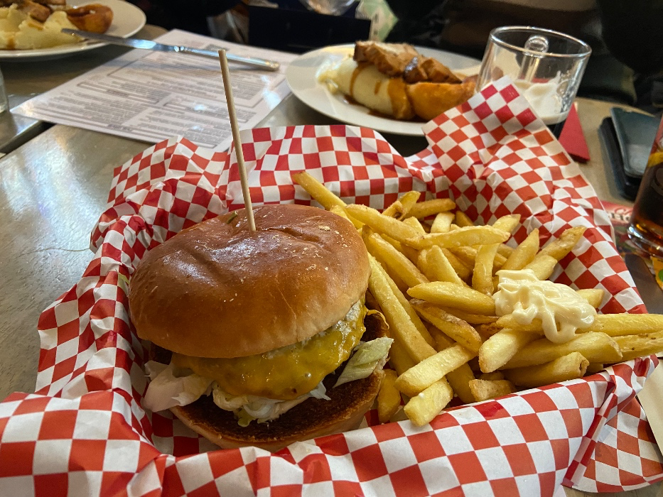 Burger delivery 