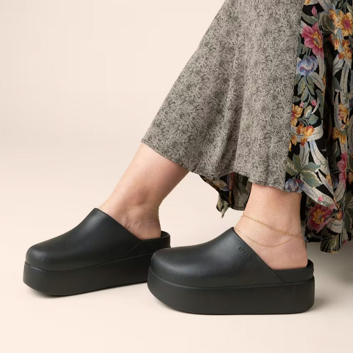 Crocs Dylan Platform Clog - Black