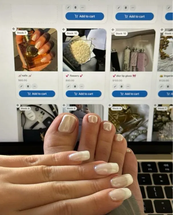 Uñas naturales y elegantes 