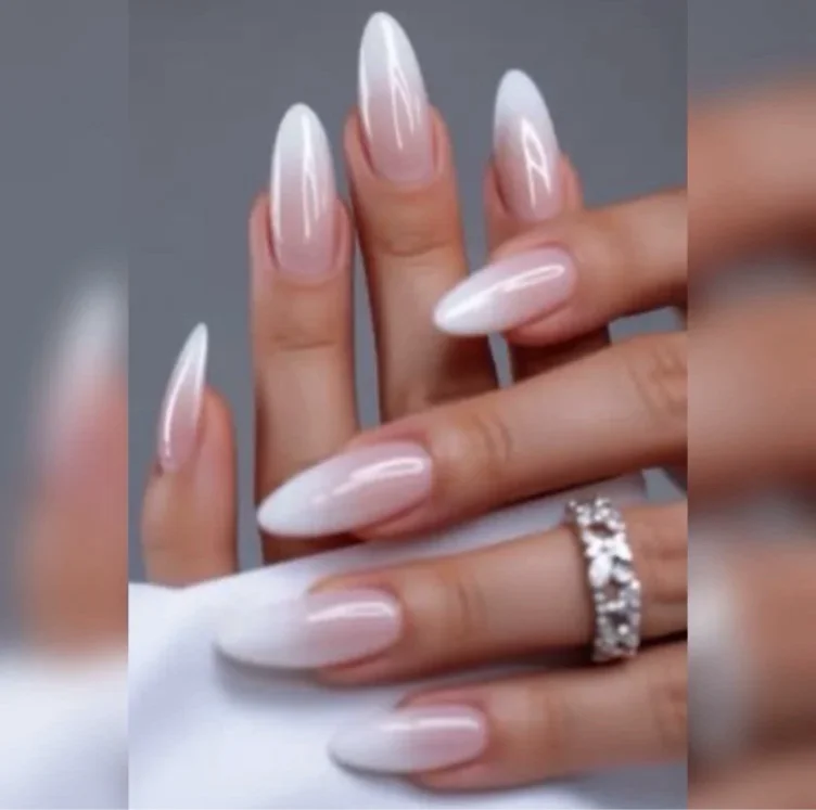 💎 Nägel & Wimpern