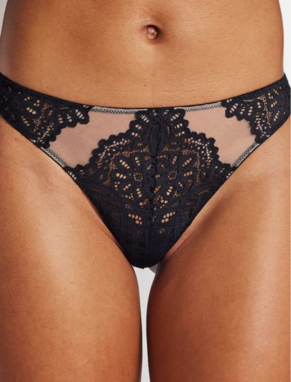 Whisper - black lace 