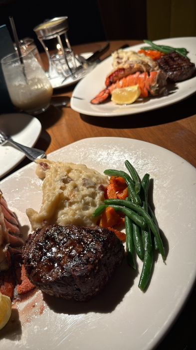 Dinner out 🥂 