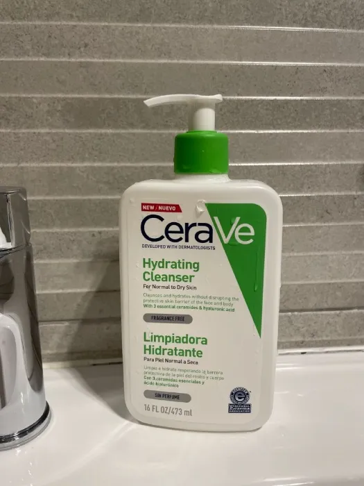CeraVe Moisturizing Cream – My Skin Savior 🧴💕