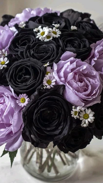 𝙵𝚕𝚘𝚠𝚎𝚛𝚜 💜🖤