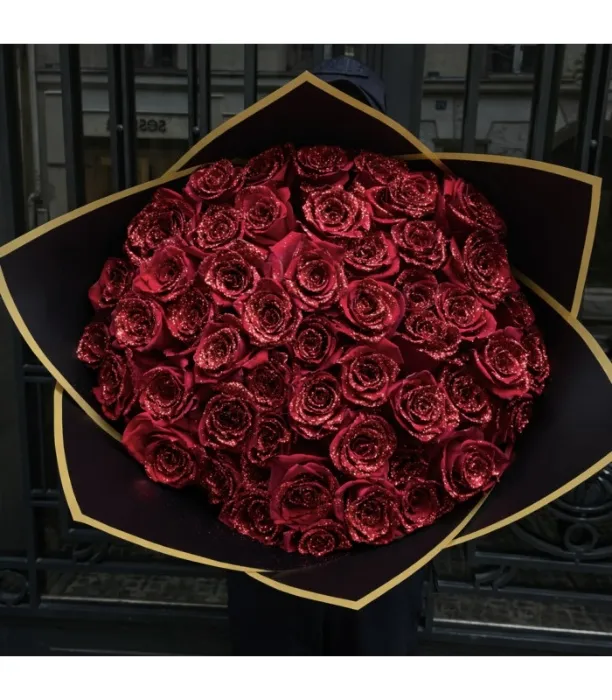 🏷️ Un énorme bouquet de roses ♥