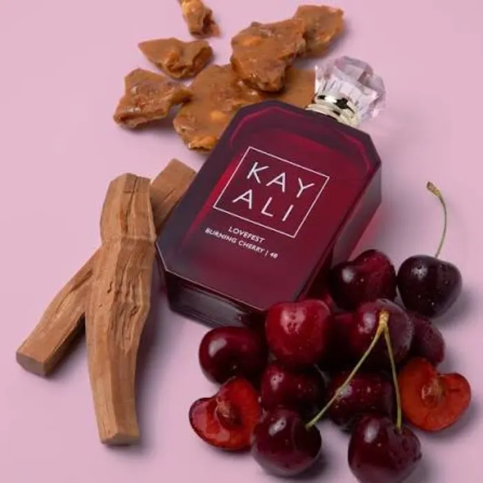 Kayali Lovefest Burning Cherry