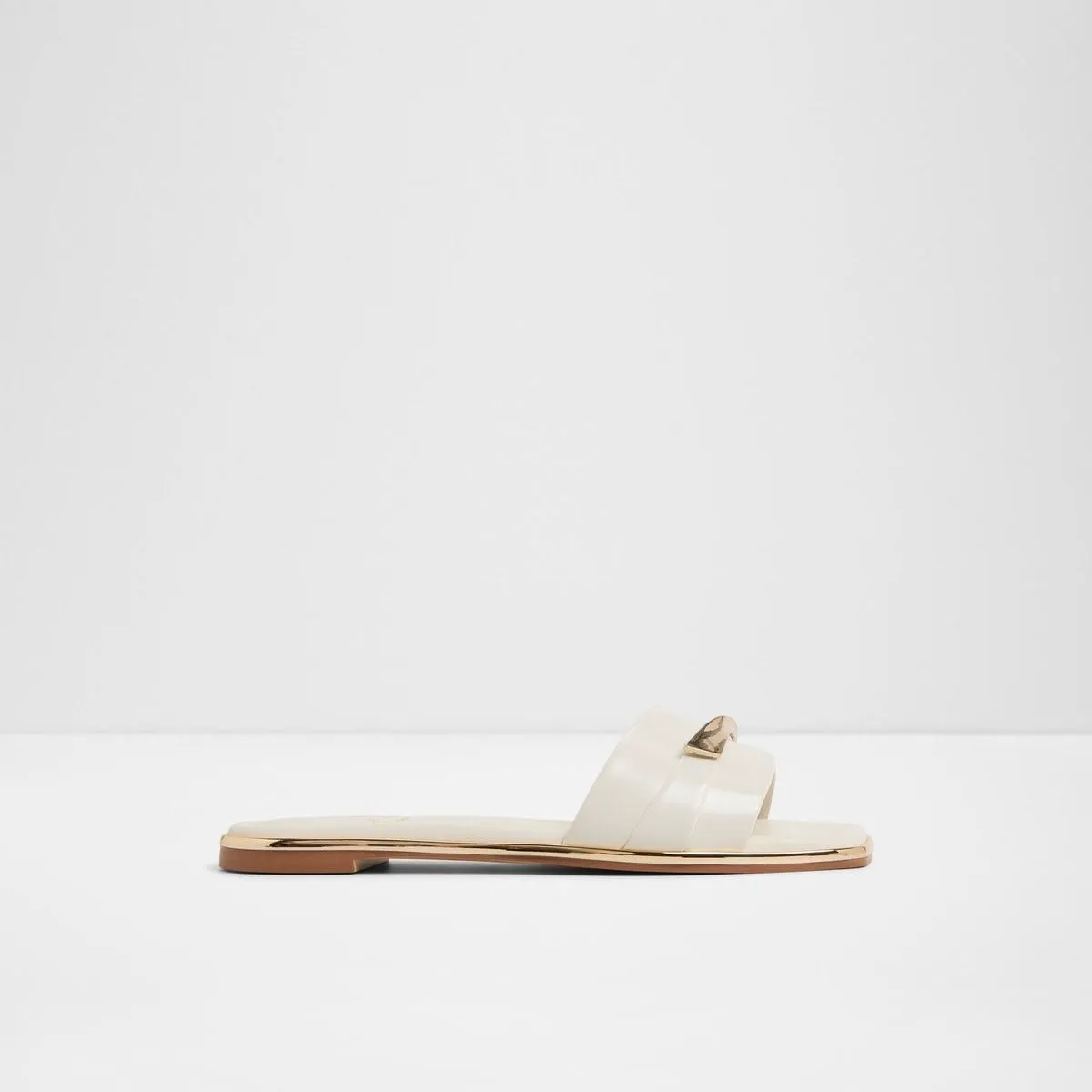 SANDAL MADE OF DARLINA