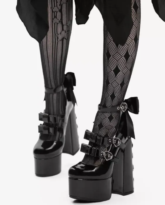 Black Boots