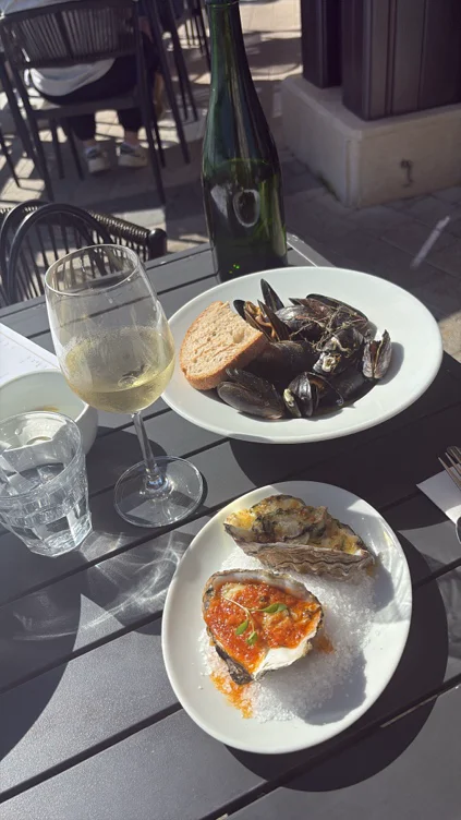 Repas de la reine en vacances 