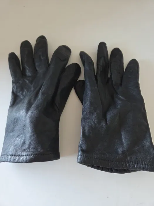 Fownes Black Leather Gloves Textured Size 7.5 Genuine Leather
