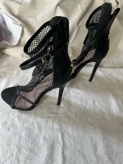 Shoedazzle Black Mesh Cage Heels Size 9 Zip Back Peep Toe Stiletto Sandals