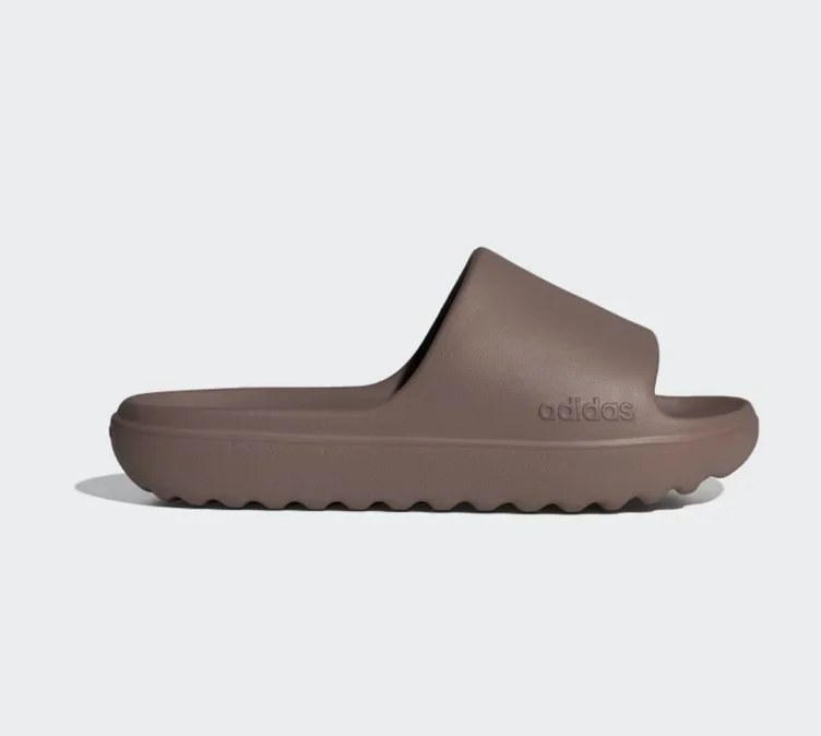 Adidas sliders 