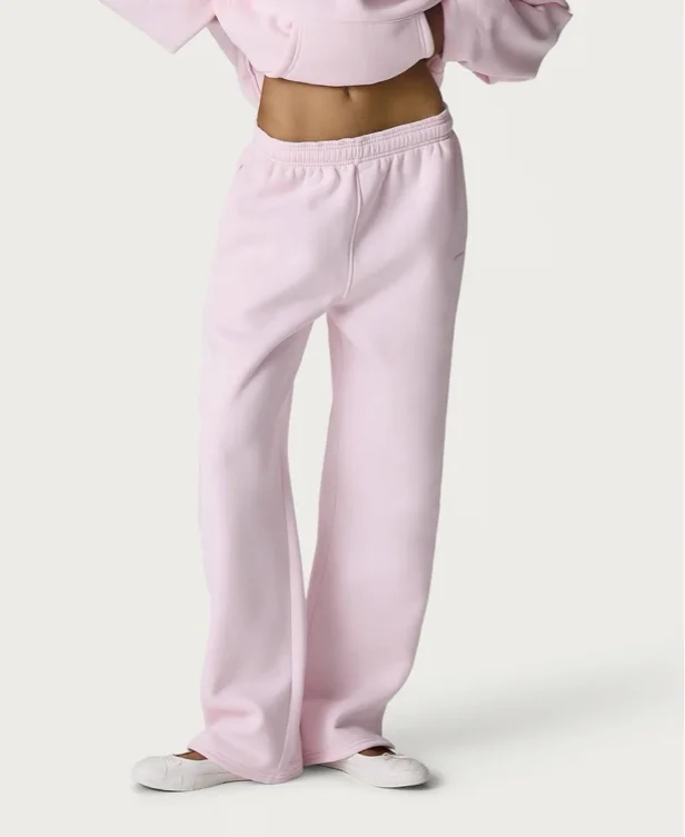 Trademark Sweatpants in Bunny