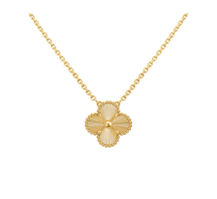 Vintage Alhambra pendant 18K yellow gold - Van Cleef & Arpels