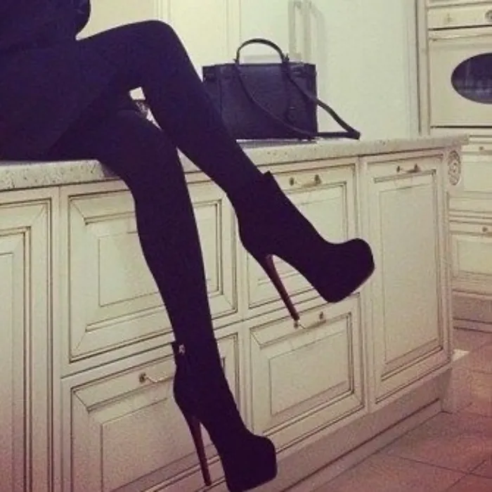 Shoe Shopping 𝜗𝜚