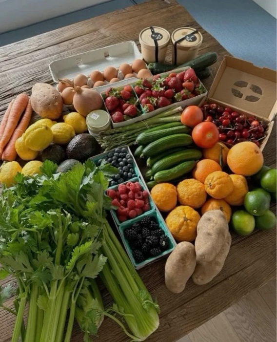 Groceries 