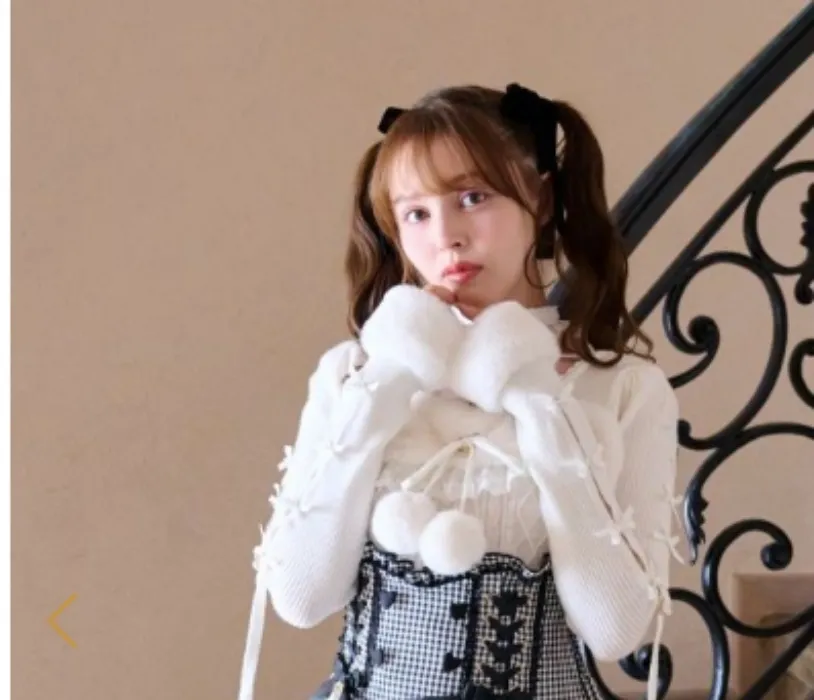 White fur knit top