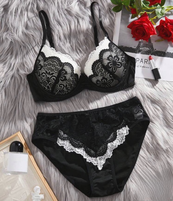 SHEIN Contrast Lace Bra & Panty Underwear Set Lingerie Set  Cozy And Elegant Details