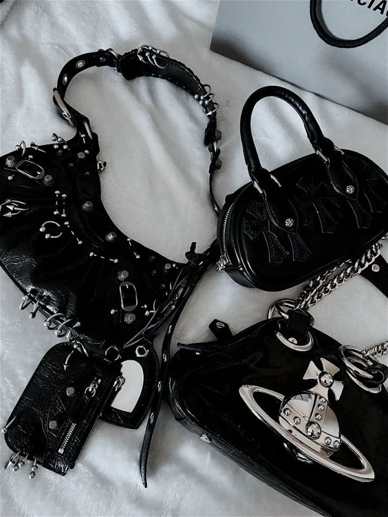 £1000 purse