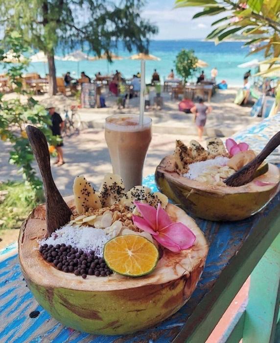 Breakfast $35