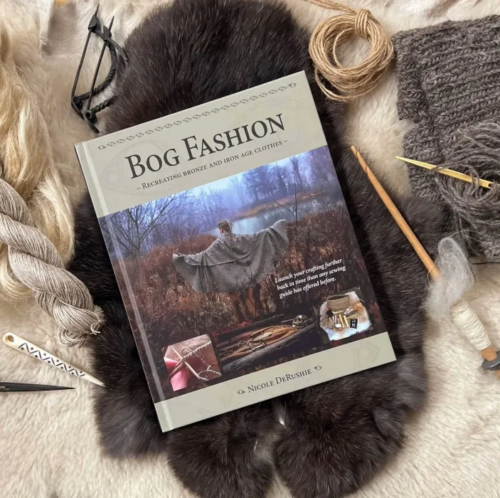 Bog Fashion book + shipping