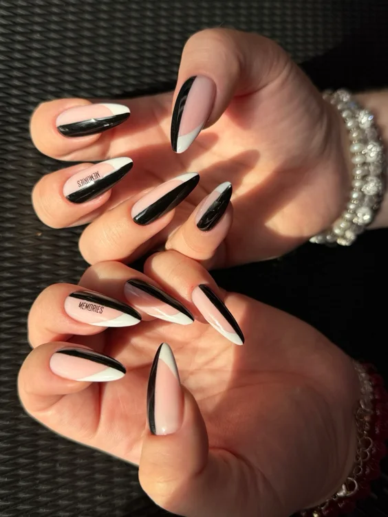 Pay for the Mistress's manicure💅🏼