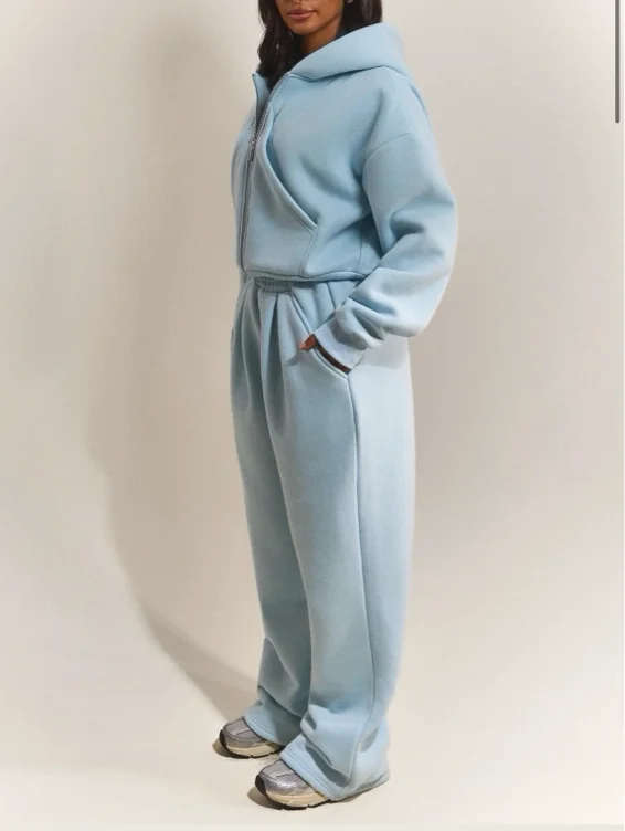 Tracksuit - get me cosy 🥰❤️