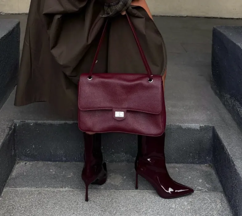 Gift: New Handbag!
