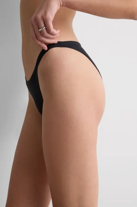 Ultralight Cotton String Panties – Set of 3