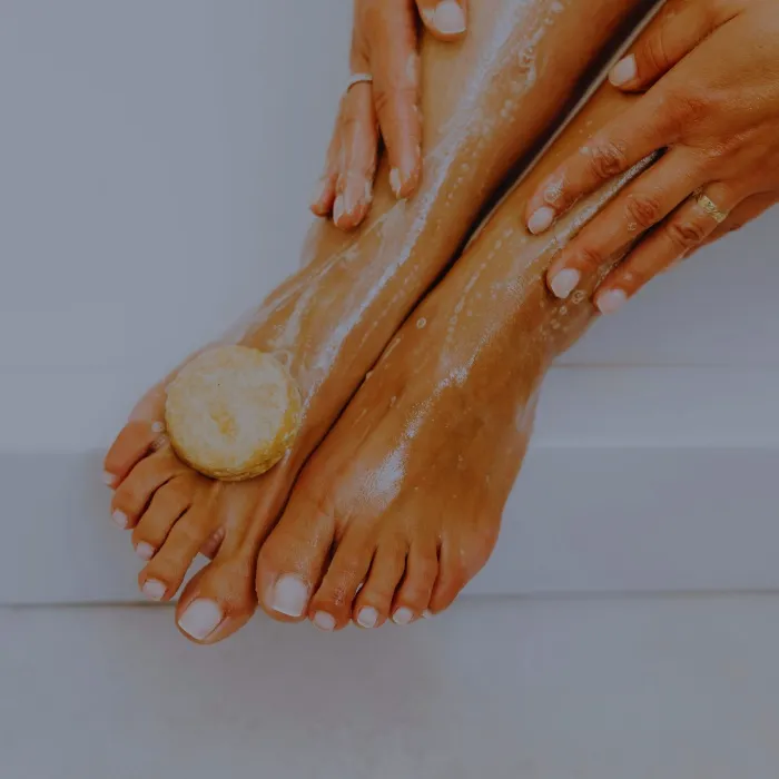 Jolies mains ou jolis pieds