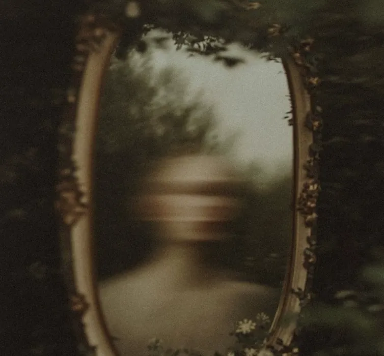 Scrying Mirror 