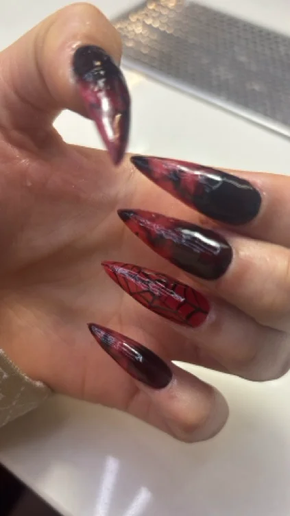 Manicure & Pedicure 💅 