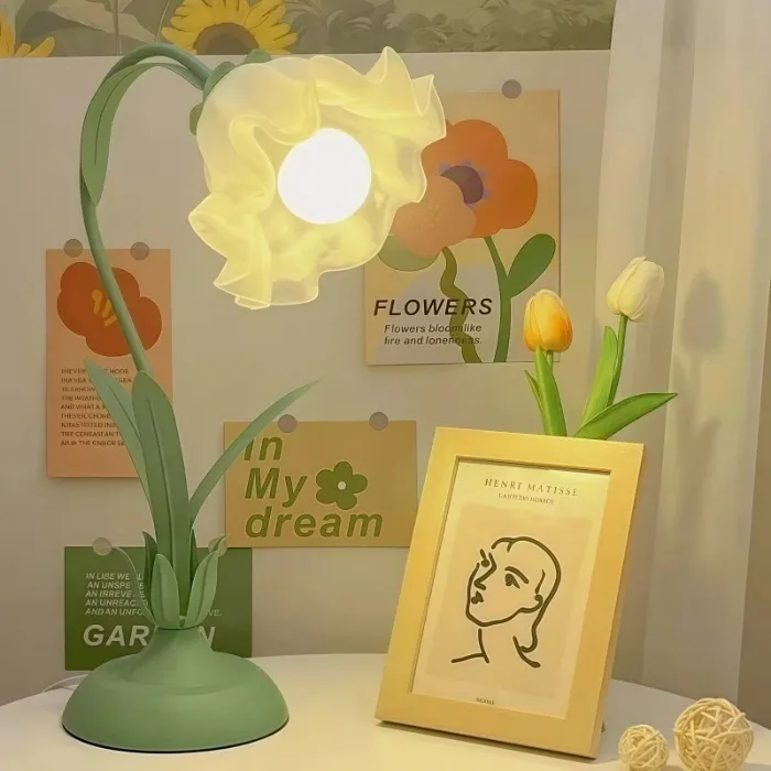 Flower Desk Lamp Tri-Color Bedroom Bedside Night Light