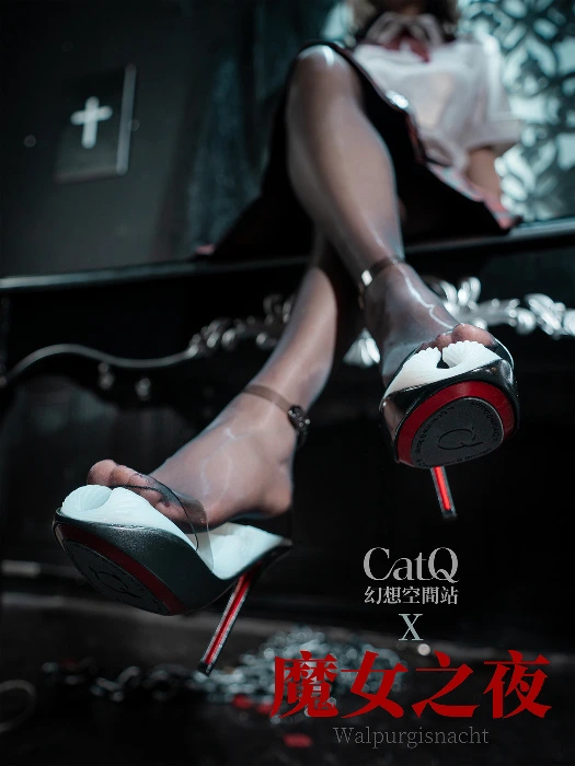 EVIL HIGH HEELS