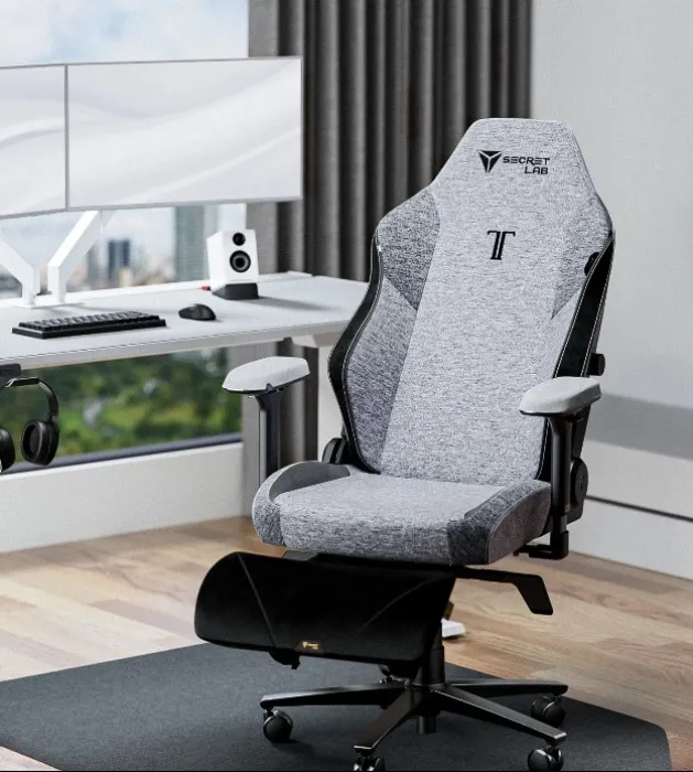 Chair for Short Girls | Secret Labs TITAN Evo