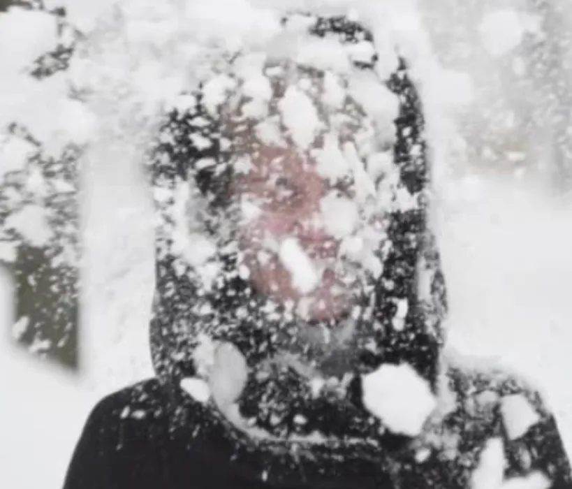 Śnieżką w twarz na święta